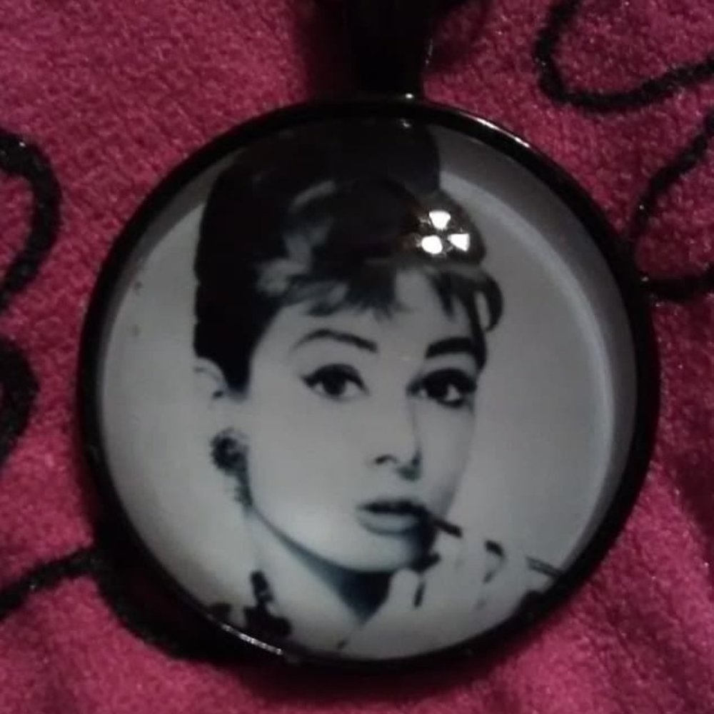 Audrey Hepburn Cabochon Necklace